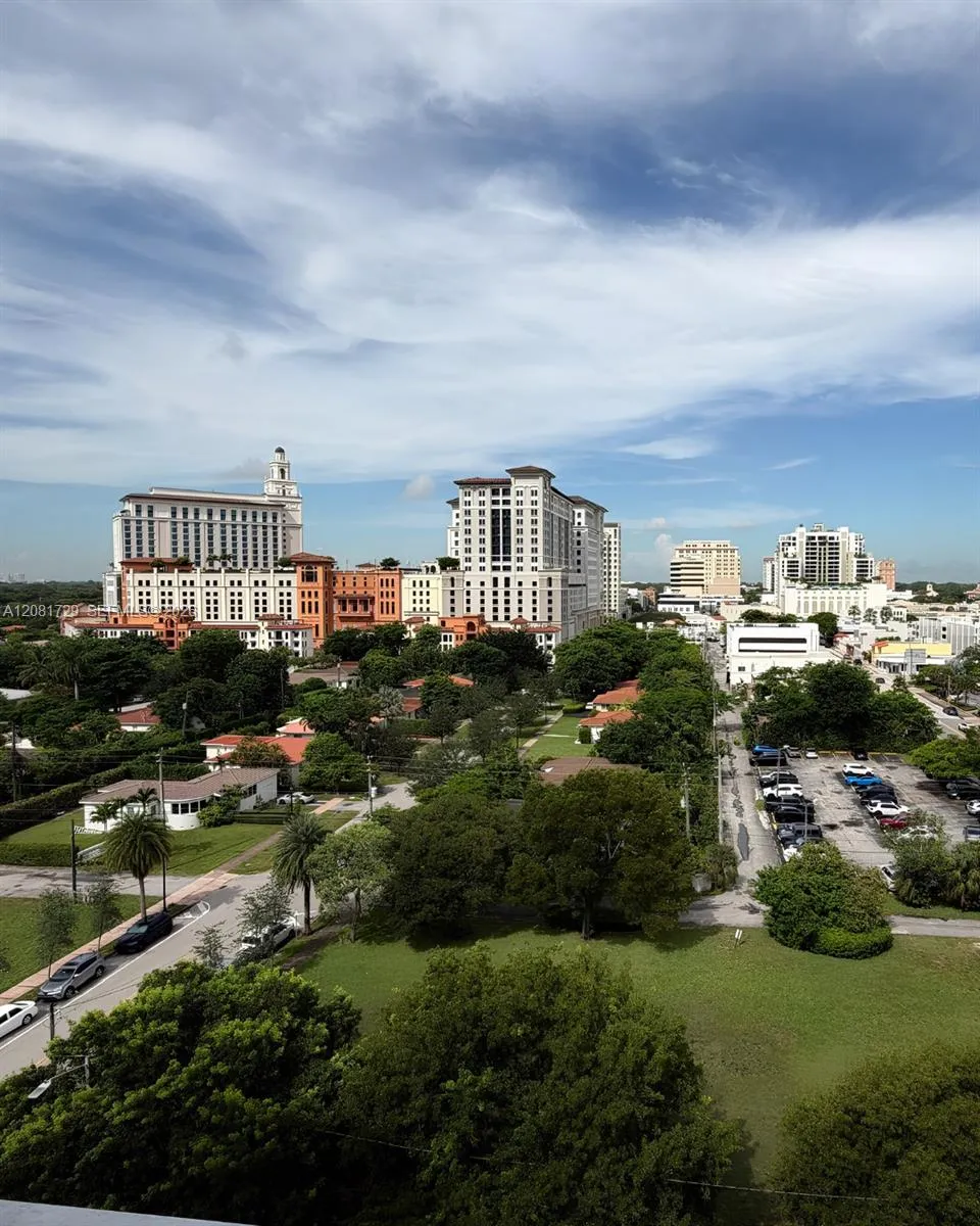 2351 Douglas Rd #1009 Miami, FL 33145