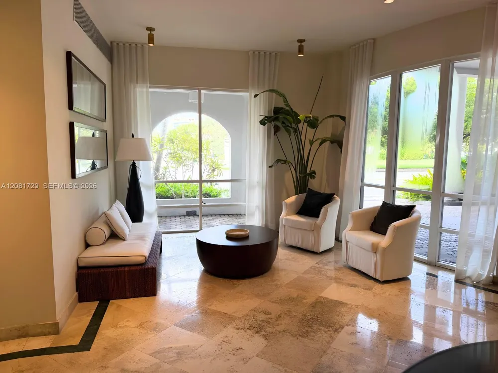 2351 Douglas Rd #1009 Miami, FL 33145