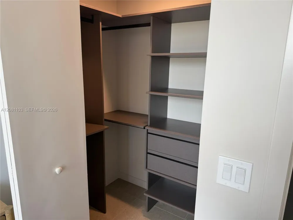 11 NE 6th St #801 Miami, FL 33132