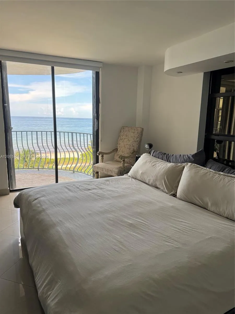 8877 Collins Ave #708 Surfside, FL 33154