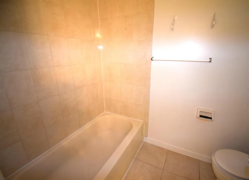 237 Alemeda Drive #3 Palm Springs, FL 33461