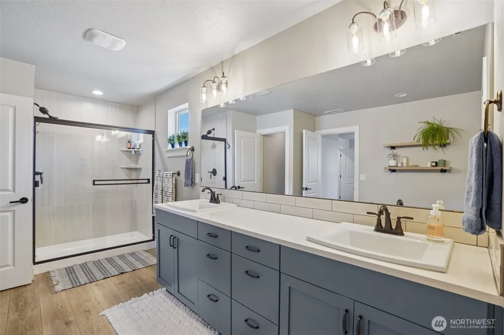 3016 S White Salmon Drive Ridgefield, WA 98642