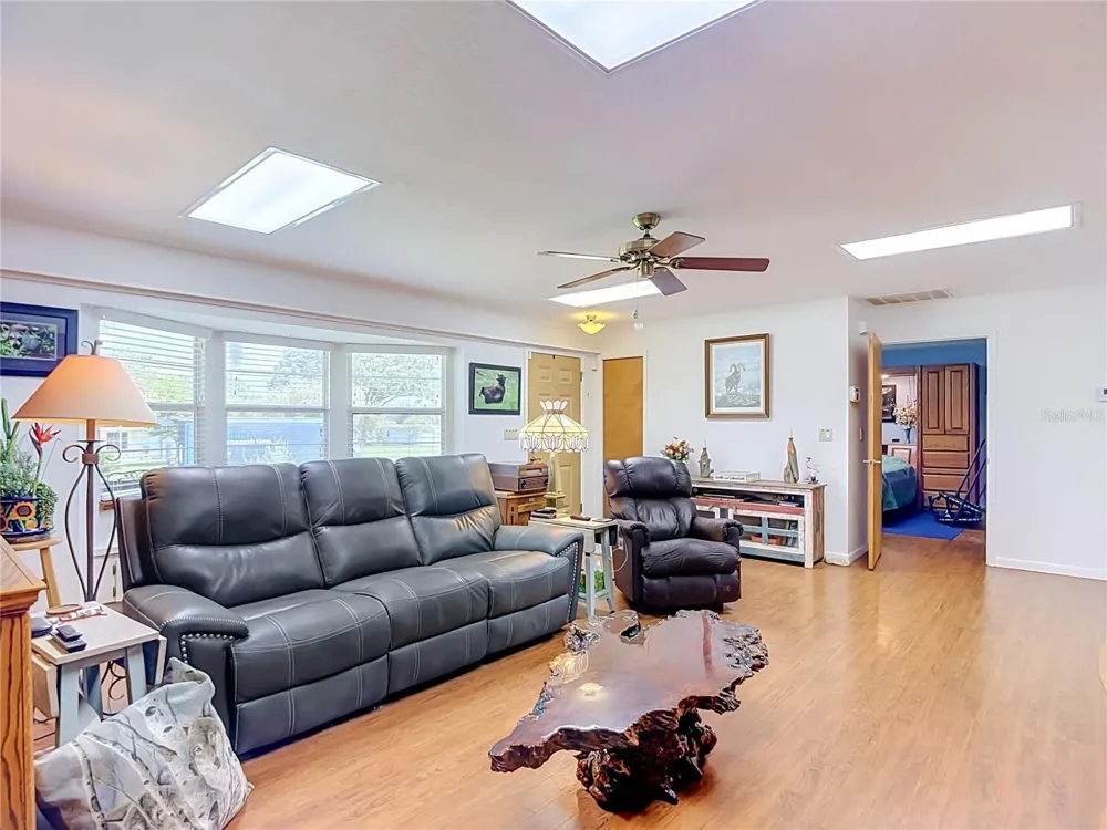 40312 SUNBURST DRIVE Dade City, FL 33525