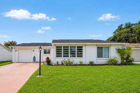 4826 LORETTA LANE