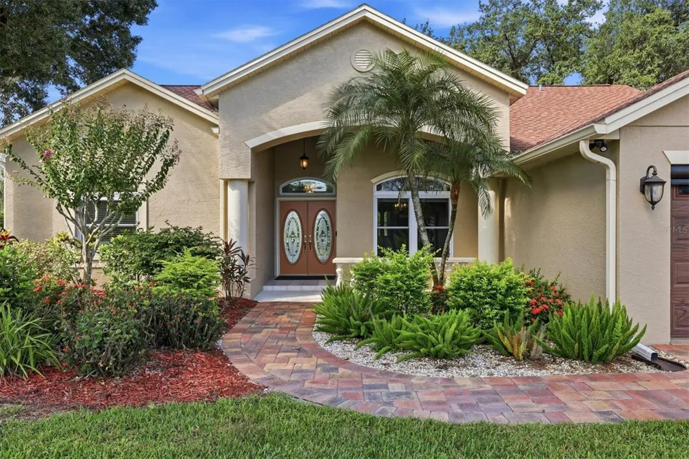 5210 INVERNESS DRIVE Sarasota, FL 34243