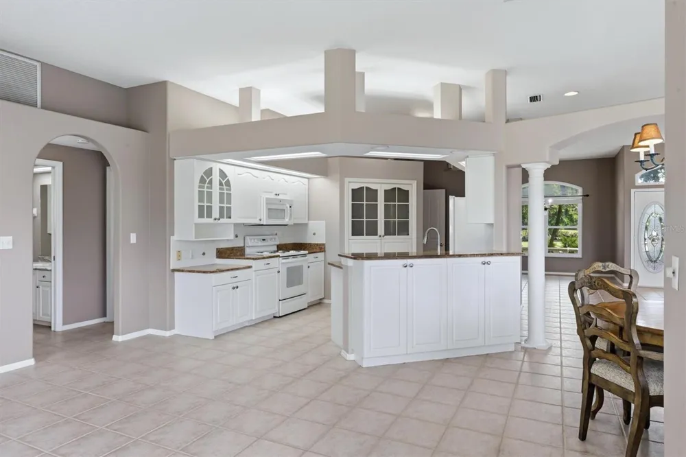 5210 INVERNESS DRIVE Sarasota, FL 34243