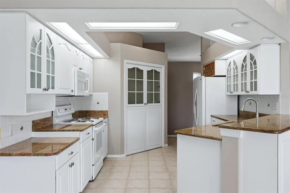 5210 INVERNESS DRIVE Sarasota, FL 34243