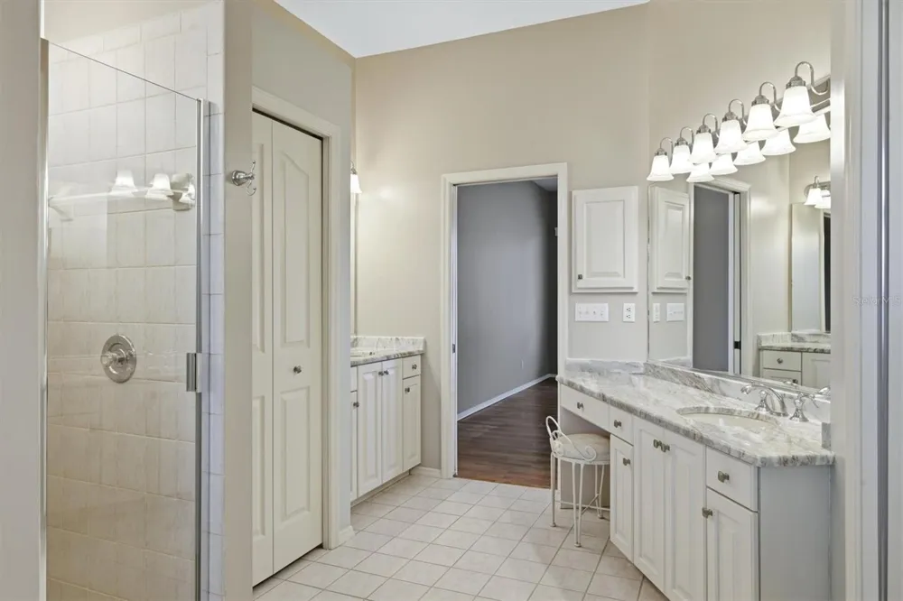 5210 INVERNESS DRIVE Sarasota, FL 34243