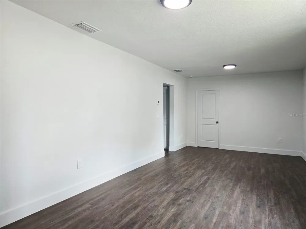 9408 12TH STREET Tampa, FL 33612