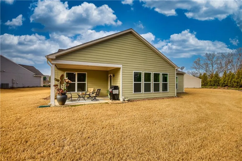 1011 Slip Path Greensboro, GA 30642