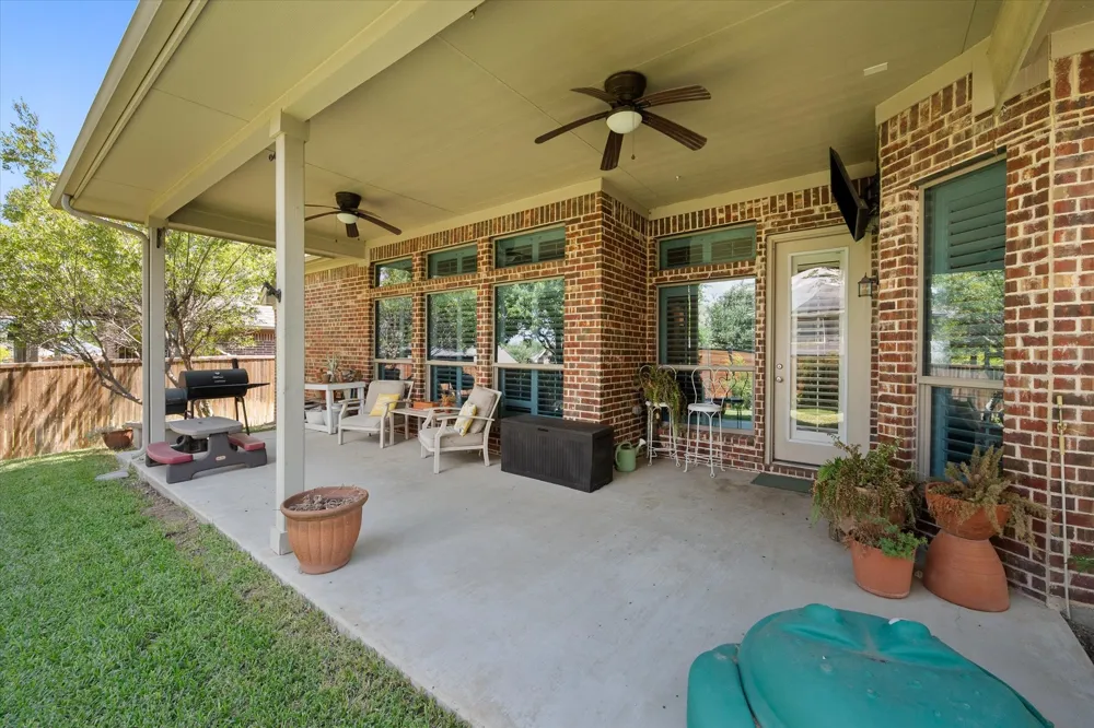617 Newchester Drive Roanoke, TX 76262