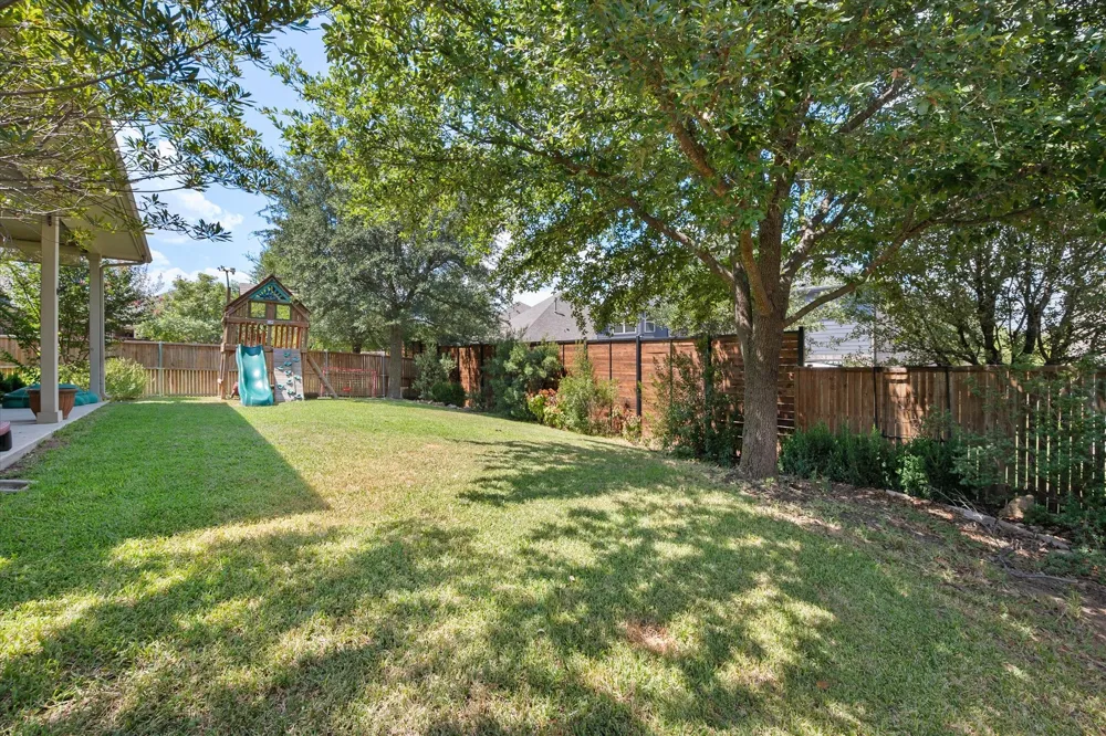 617 Newchester Drive Roanoke, TX 76262