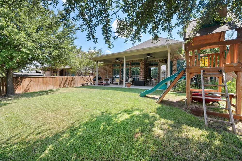 617 Newchester Drive Roanoke, TX 76262