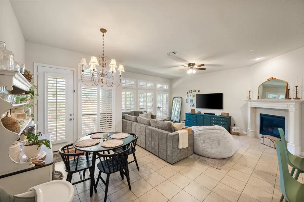 617 Newchester Drive Roanoke, TX 76262