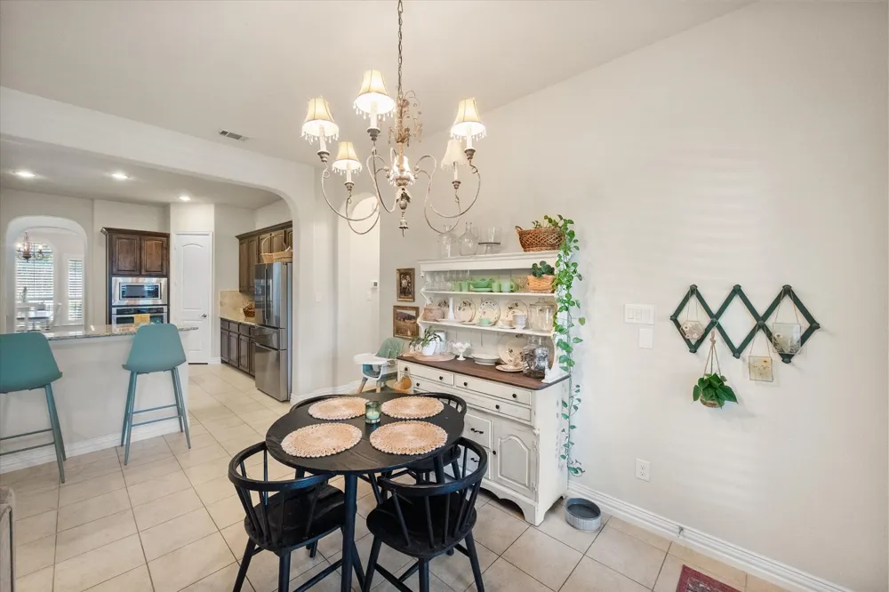 617 Newchester Drive Roanoke, TX 76262