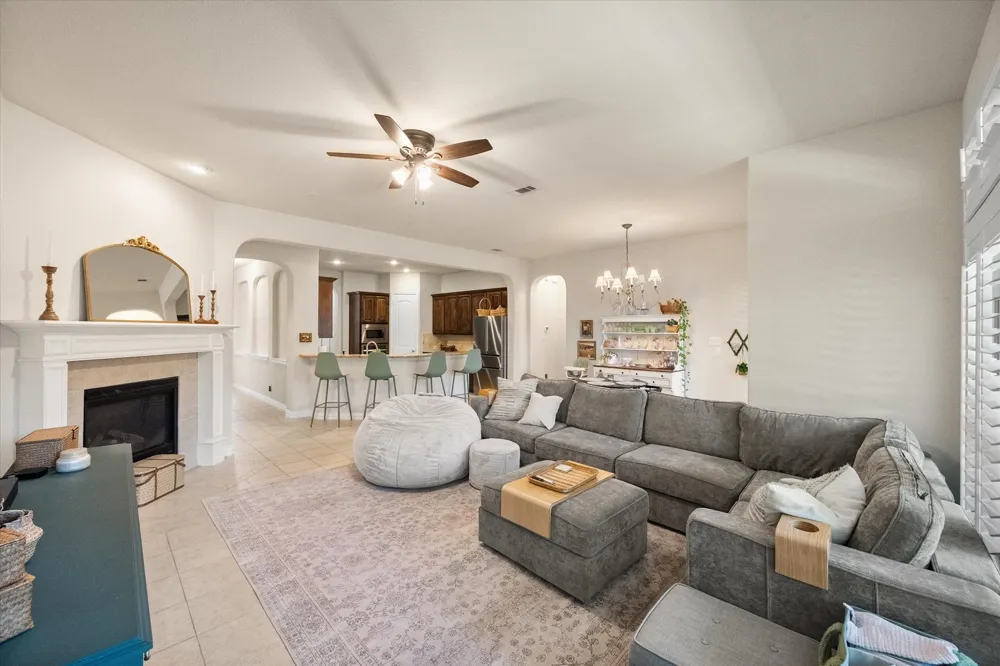 617 Newchester Drive Roanoke, TX 76262