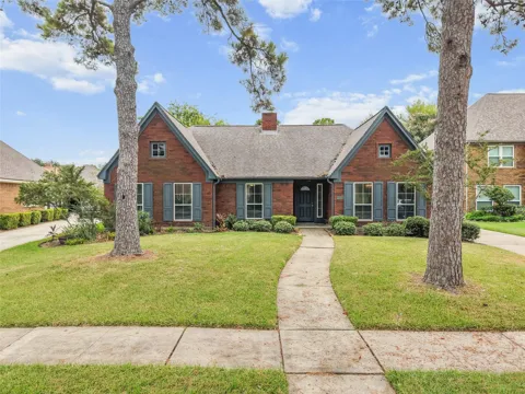 2105 Murfield Drive