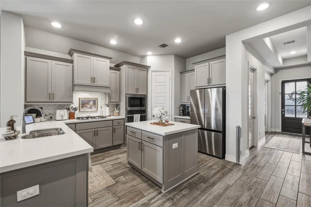 3205 High Meadow Street Seguin, TX 78155