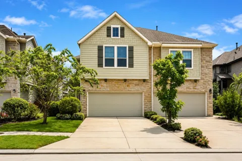 8718 Laurel Crest Drive