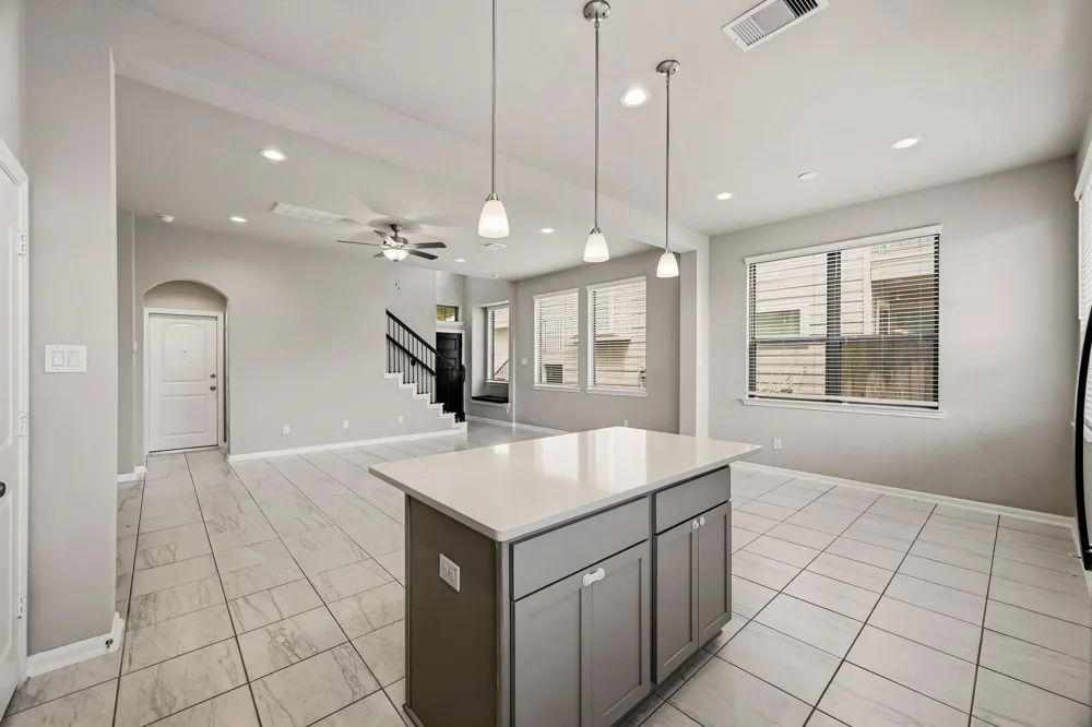 8718 Laurel Crest Drive Missouri City, TX 77459