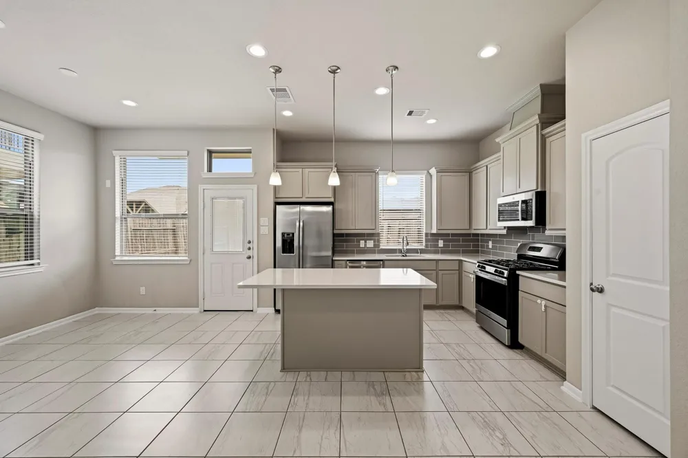 8718 Laurel Crest Drive Missouri City, TX 77459