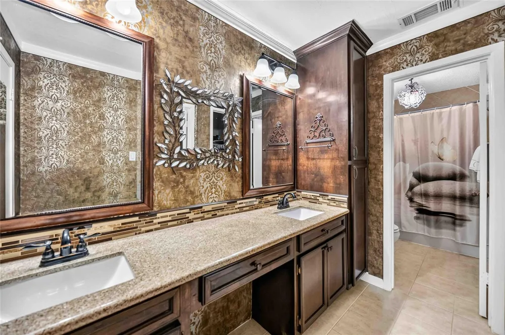 7828 Kendalia Drive Houston, TX 77036