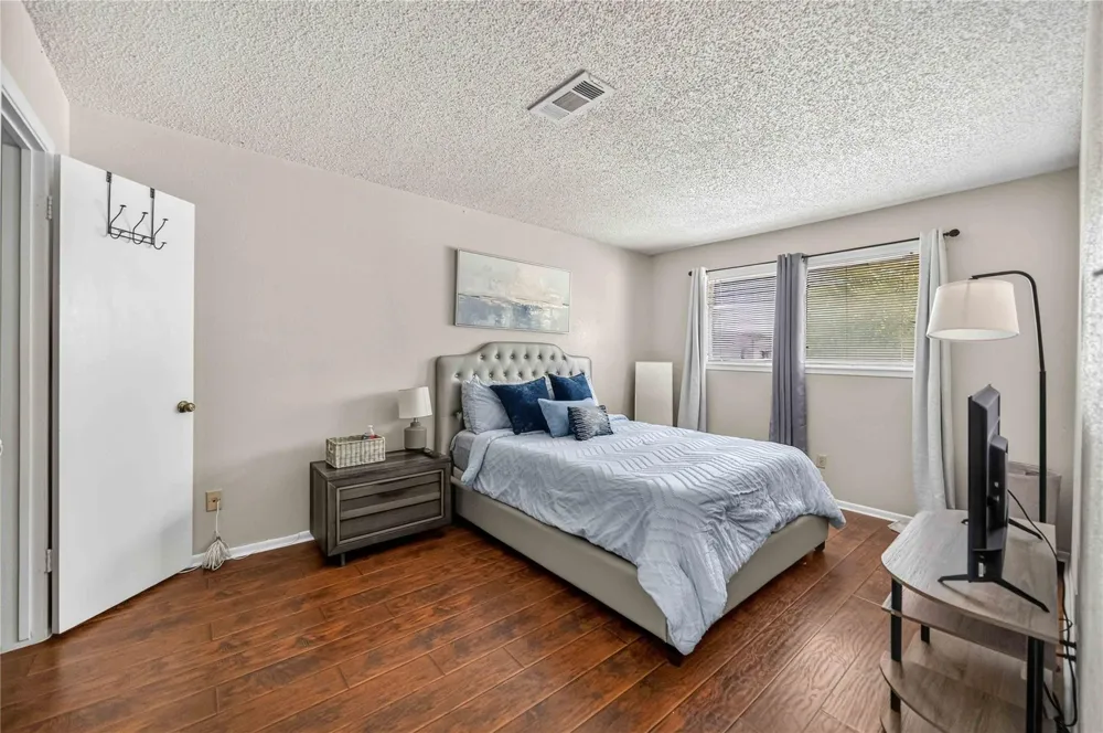 7828 Kendalia Drive Houston, TX 77036