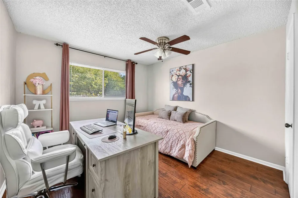 7828 Kendalia Drive Houston, TX 77036