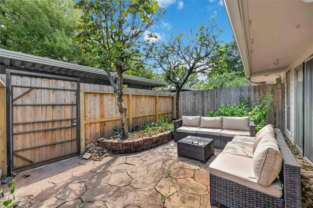 7828 Kendalia Drive Houston, TX 77036