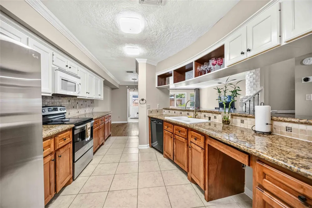 7828 Kendalia Drive Houston, TX 77036