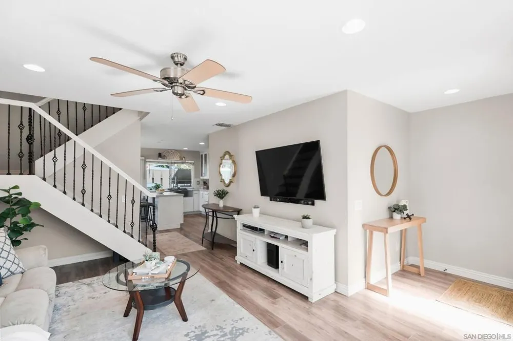 11401 Florindo Rd San Diego, CA 92127