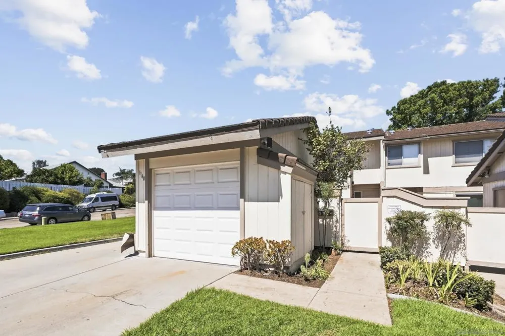 11401 Florindo Rd San Diego, CA 92127