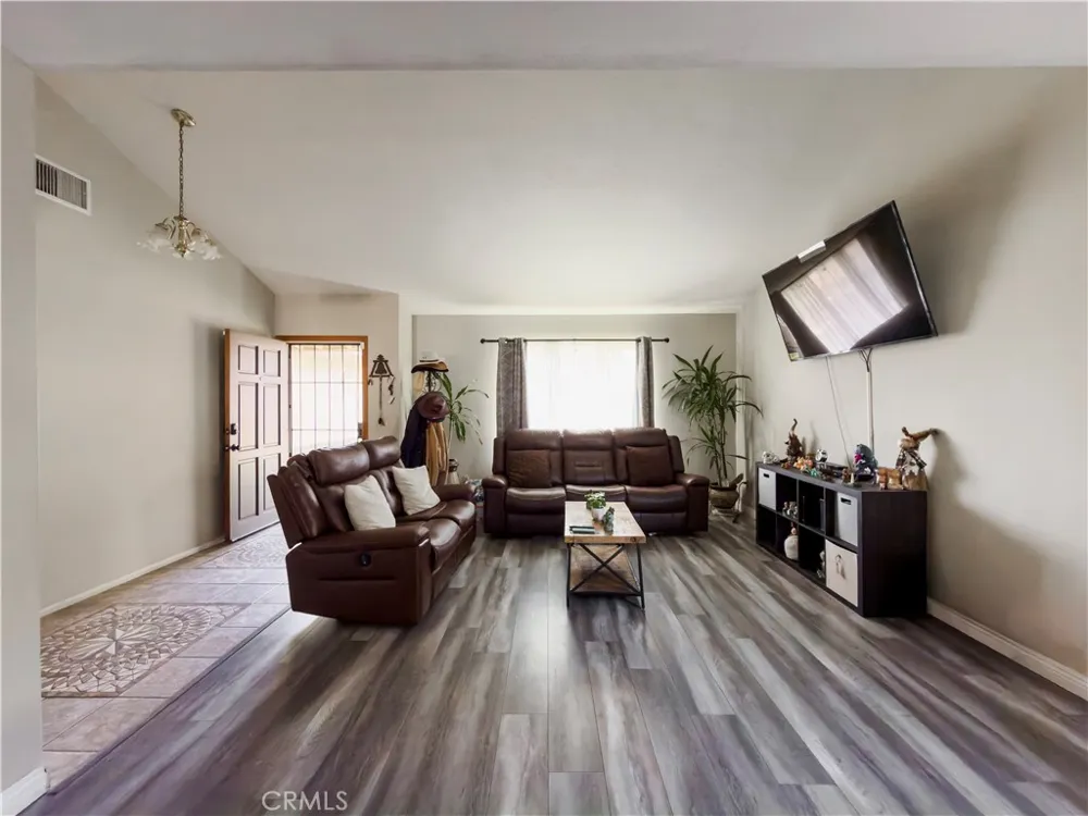 11544 Davis Moreno Valley, CA 92557