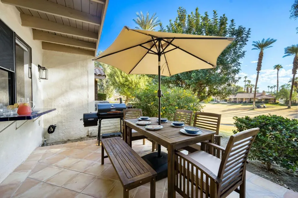 298 San Vicente Palm Desert, CA 92260