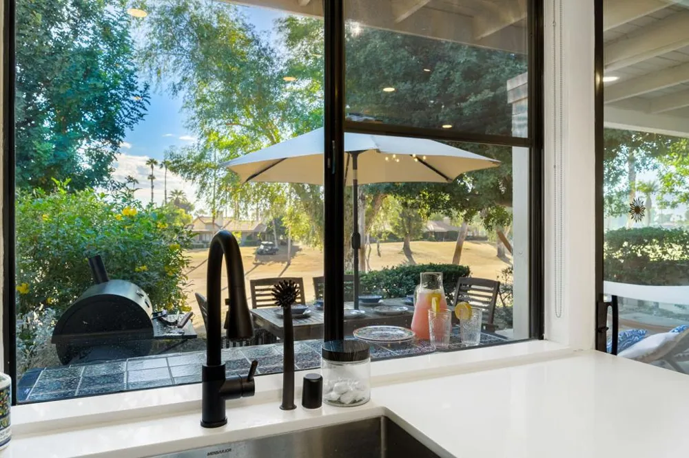 298 San Vicente Palm Desert, CA 92260