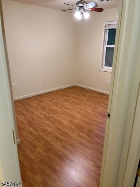 36 Jefferson Trl Hopatcong, NJ 07843