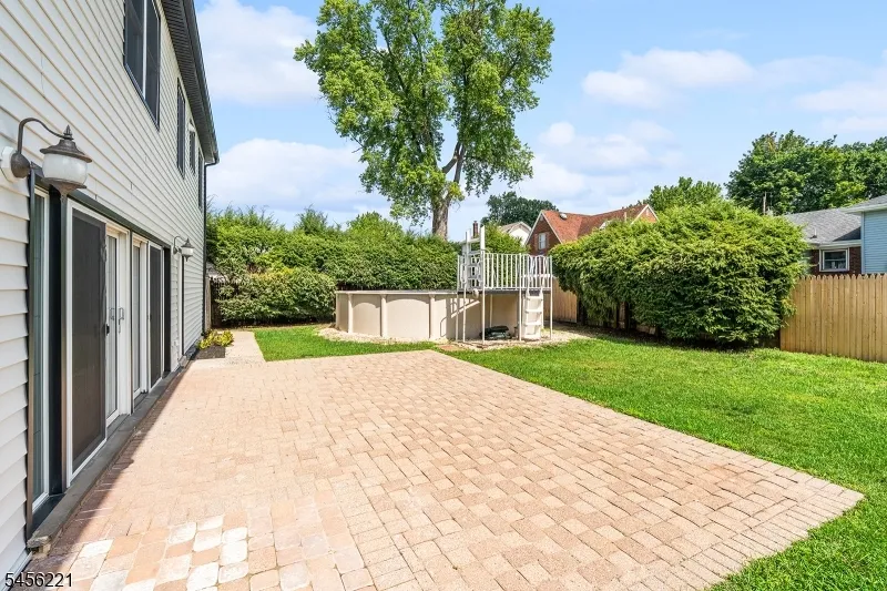 2 Kenneth Ave Fair Lawn, NJ 07410