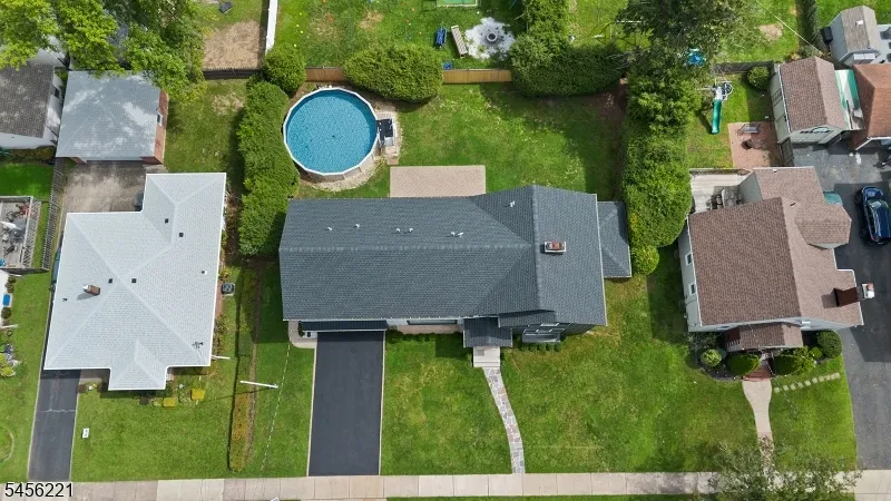 2 Kenneth Ave Fair Lawn, NJ 07410