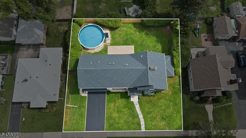 2 Kenneth Ave Fair Lawn, NJ 07410