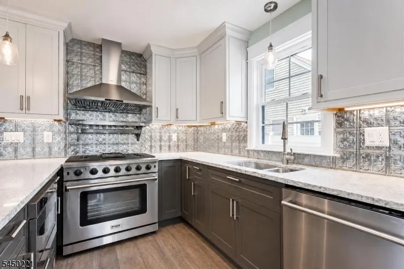 1074 Colfax Ave Pompton Lakes, NJ 07442