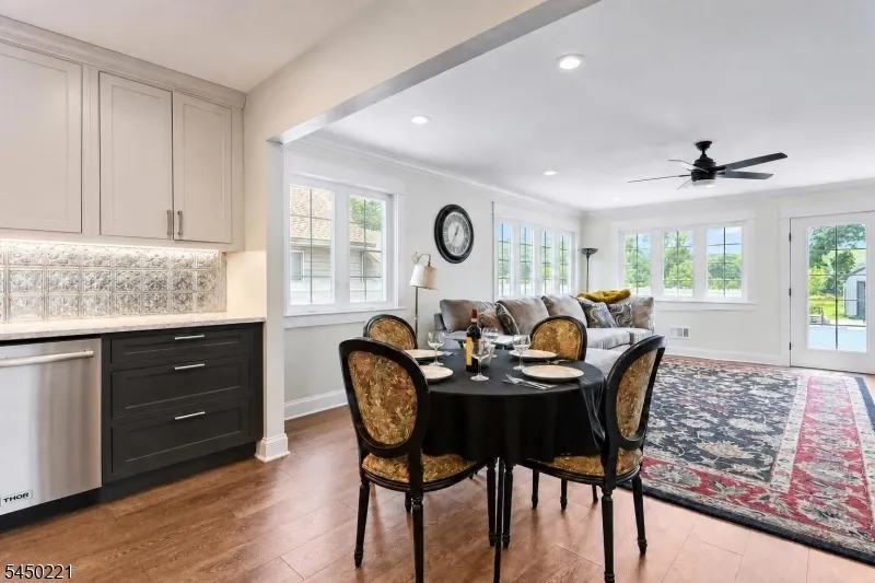 1074 Colfax Ave Pompton Lakes, NJ 07442