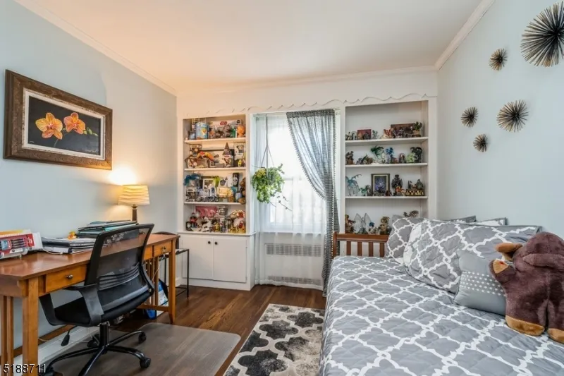 69 Vanderveer Ave Somerville, NJ 08876