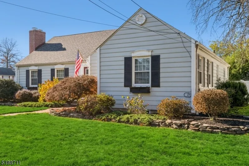 69 Vanderveer Ave Somerville, NJ 08876
