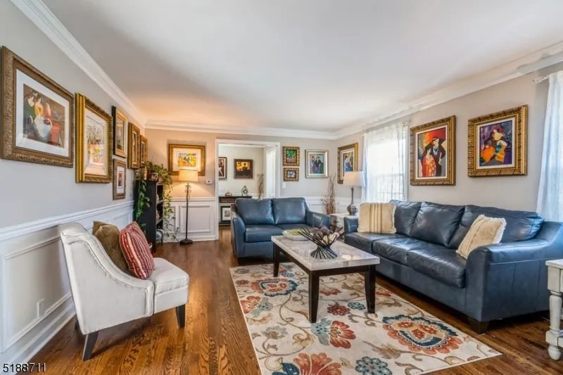 69 Vanderveer Ave Somerville, NJ 08876