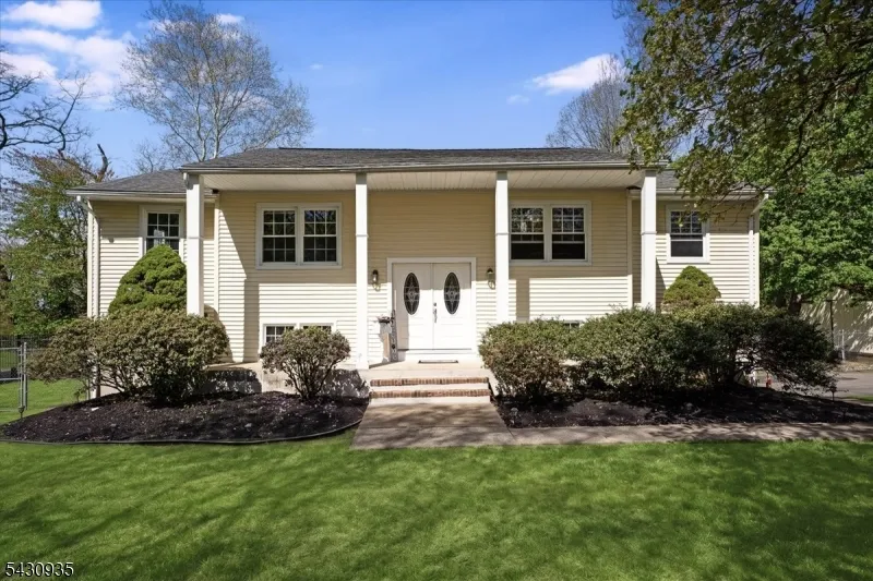 26 Meslar Rd Morris, NJ 07950