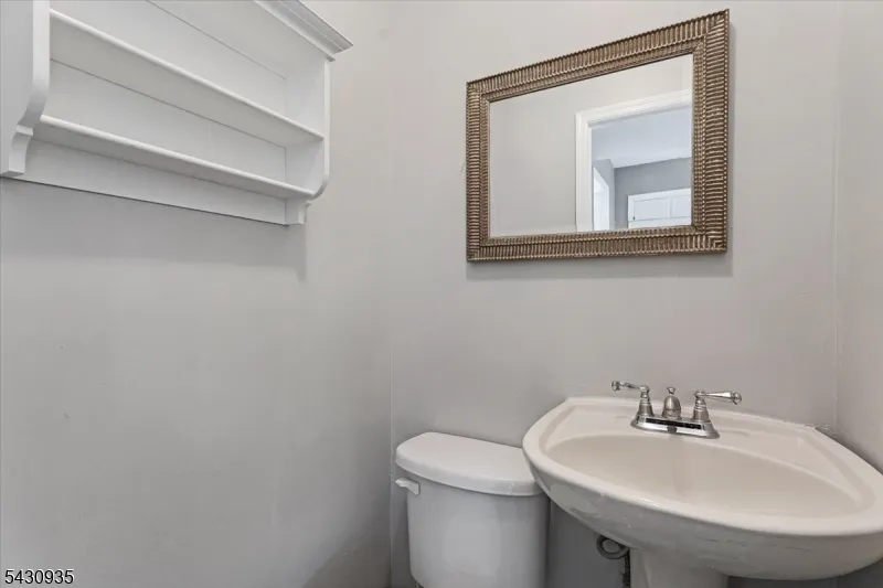26 Meslar Rd Morris, NJ 07950