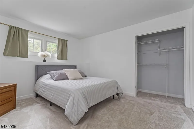 26 Meslar Rd Morris, NJ 07950