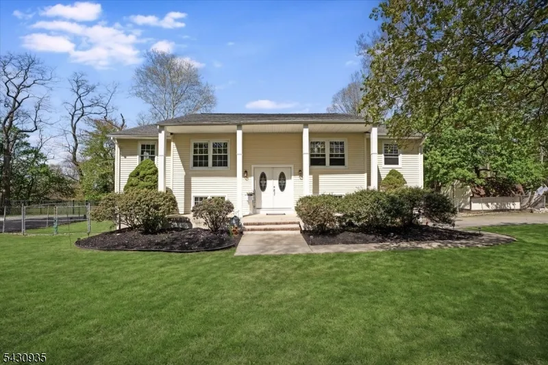 26 Meslar Rd Morris, NJ 07950