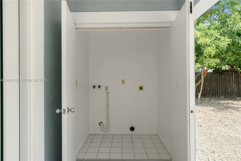 124 Coral Ave Tavernier, FL 33070