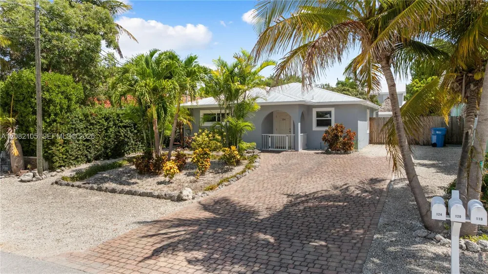 124 Coral Ave Tavernier, FL 33070